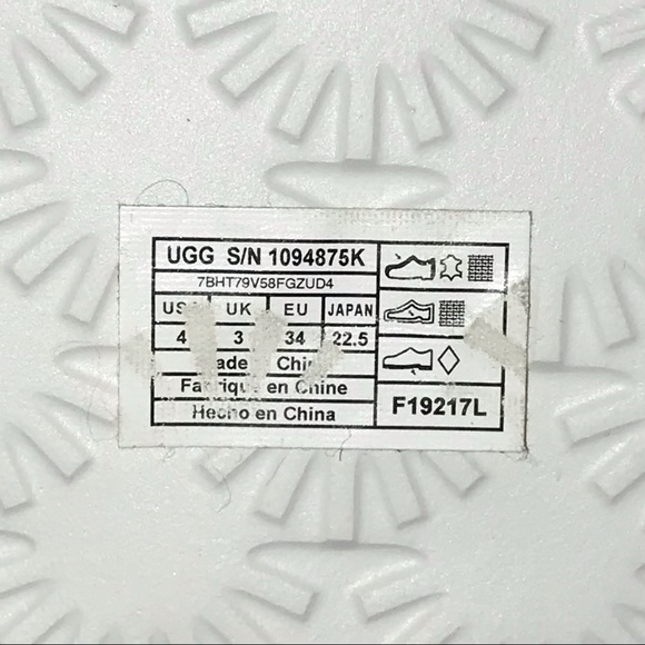 UGG Laalaa White Patent Leather & Shearling Removable Slingback Thong Sandals - Picture 9 of 9